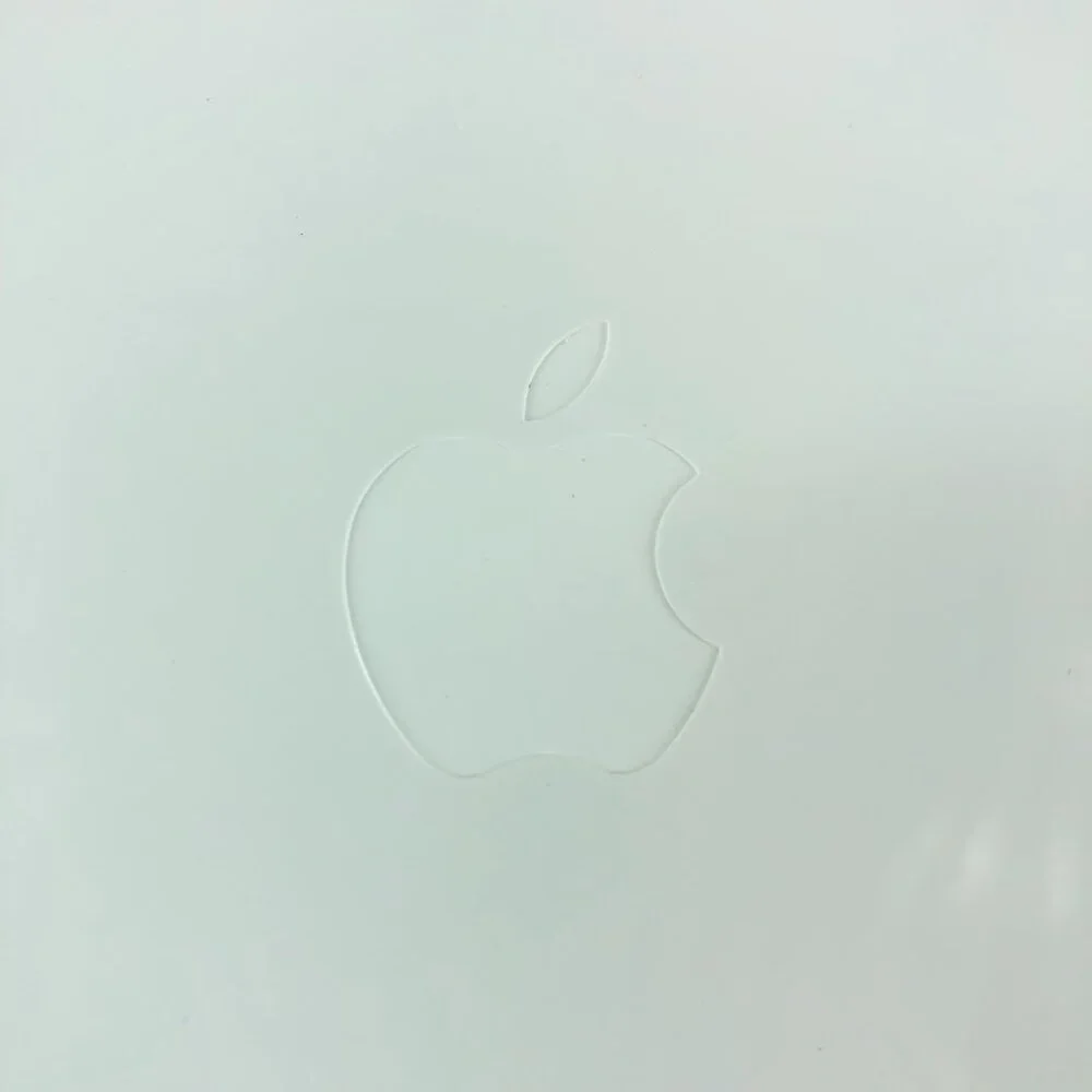 Apple Wireless Keyboard in White and Silver